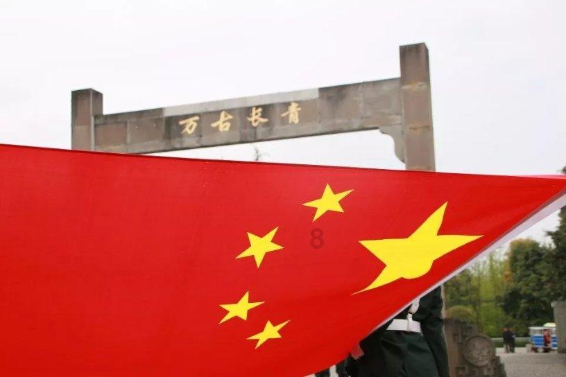 《完美伴侣》已婚女性该不该和其他男性保持距离？游戏画面
